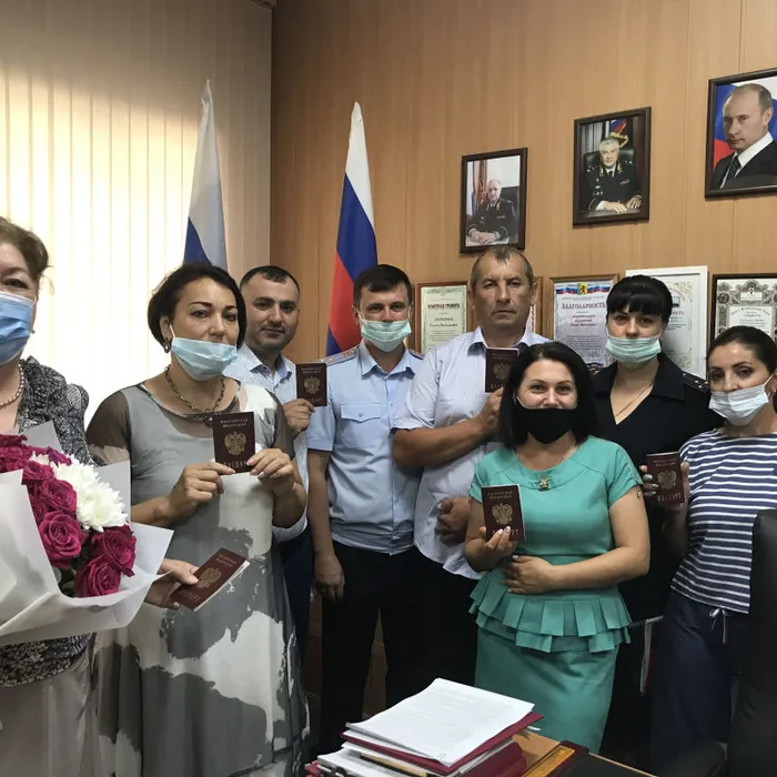 В Крыловском Отделе полиции прошло торжественное вручение паспортов и принятие Присяги иностранными гражданами.